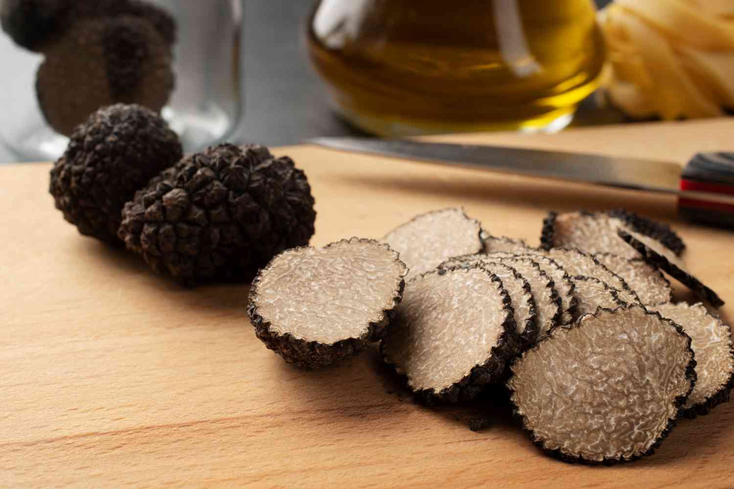 Nấm Truffle - Kim cương đen của ẩm thực thế giới 