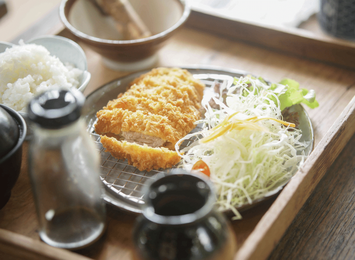 30 minutes to quickly cook Tonkatsu - Japanese style fried pork