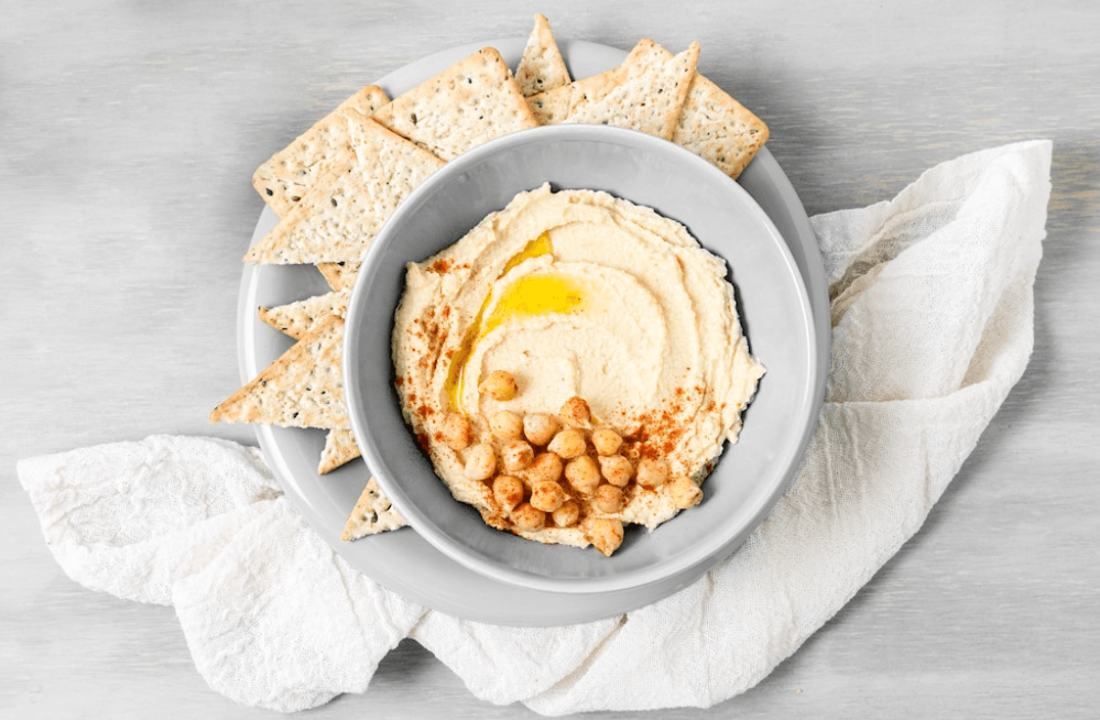 Hummus with other foods