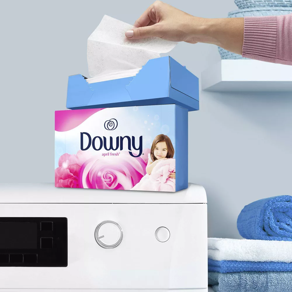 Giấy thơm sấy quần áo Downy – Hương hoa tháng Tư (105 tờ)